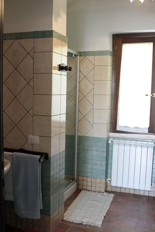 فيلا مانشانوفي Il Laghetto Agriturismo الغرفة الصورة